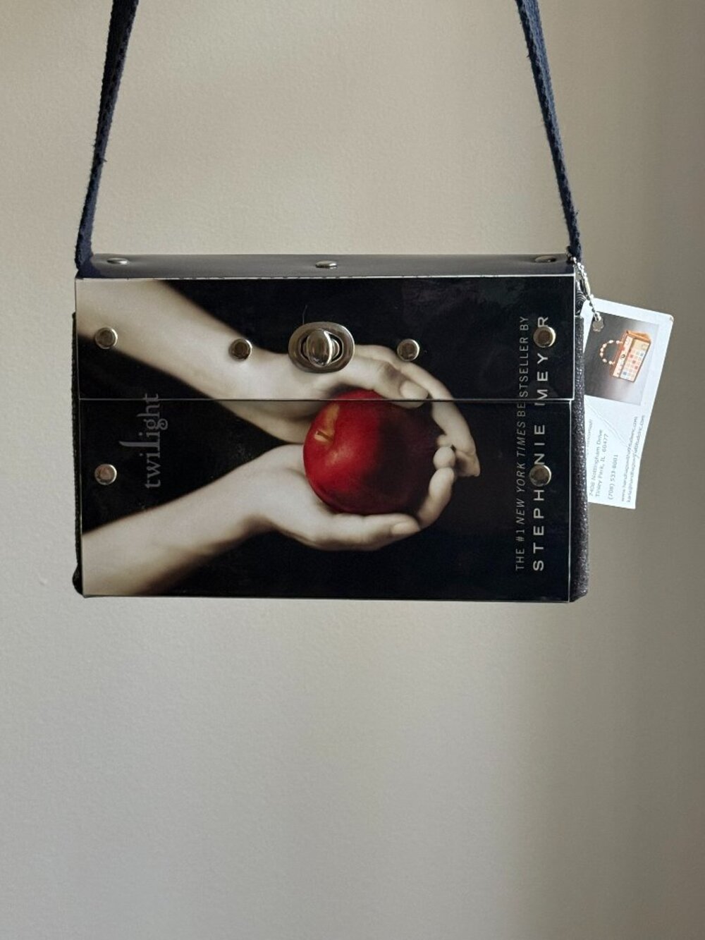 Incredibly RARE Karla Staley's Bagitude Twilight Book hardcover purse